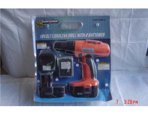 18v drill with 2 batteries clam shell