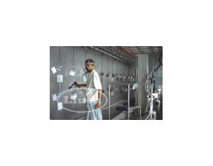 Water curtain type spraying table