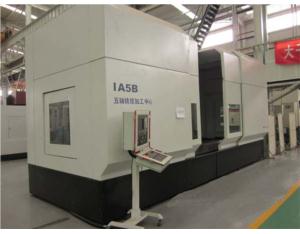 Five-axis milling and boring processing center